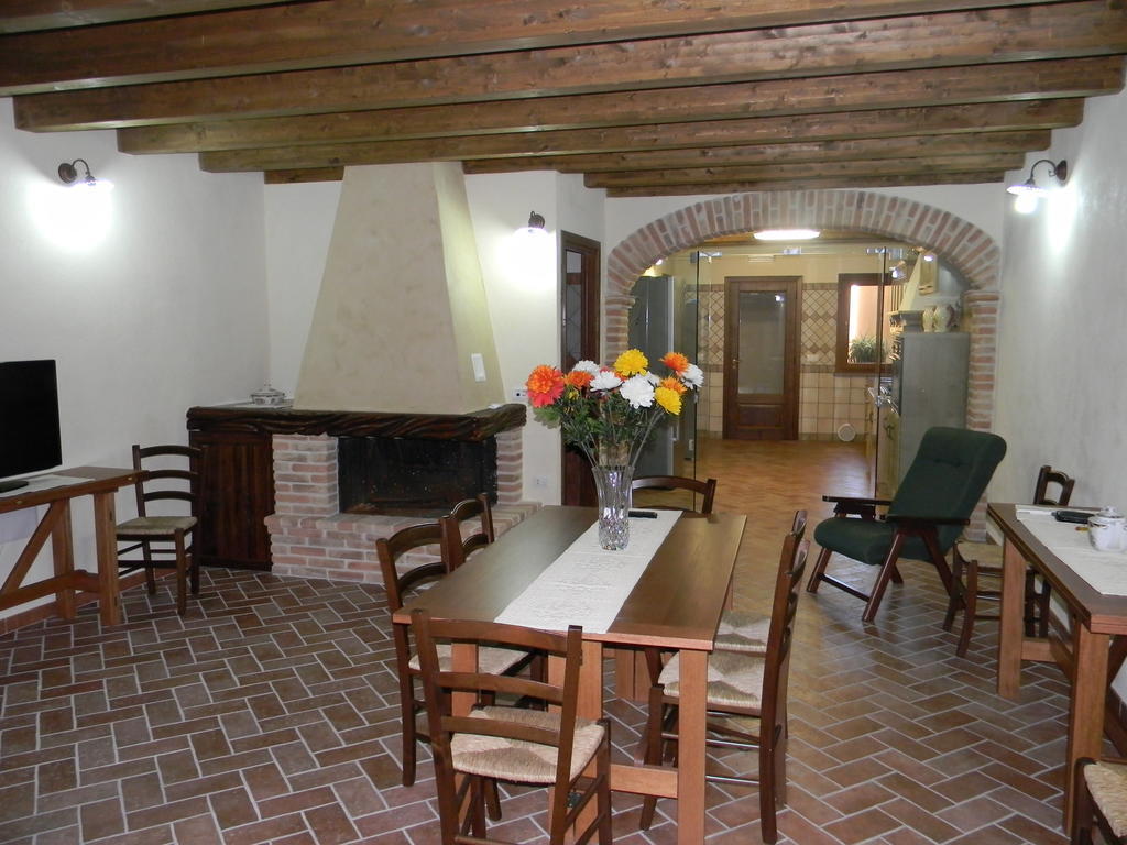 Agriturismo Battaglia Villamassargia Luaran gambar